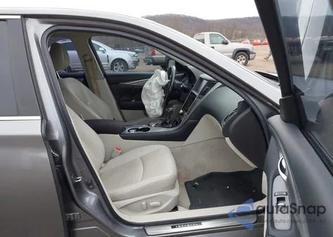 2015 Infiniti Q50 Premium z USA, uszkodzony, nr VIN JN1BV7ARXFM410163